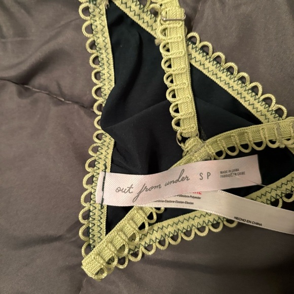 Urban Outfitters Emerald Green Satin Bralette - Picture 3 of 3